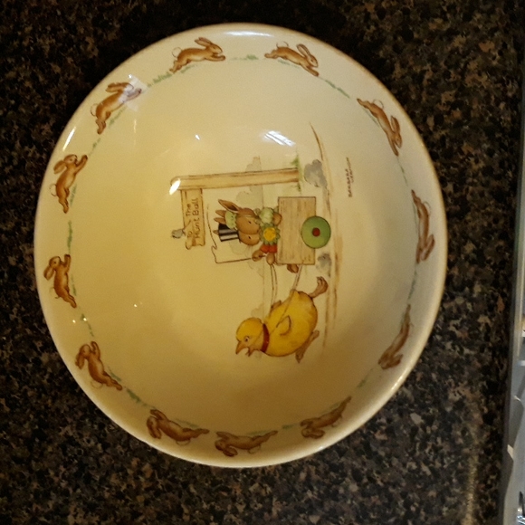 Bunnykins by Royal Doulton Chick Pulling Bunny Couple! Cereal Bowl 6" - Picture 5 of 5